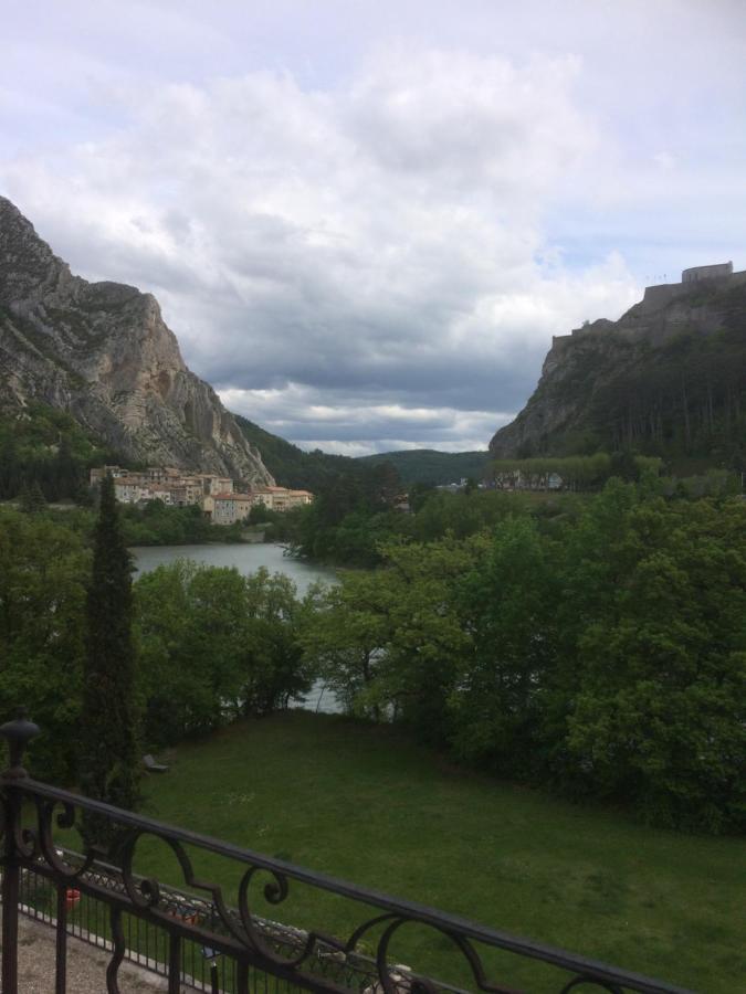 Chateau De La Cazette Sisteron Exterior photo